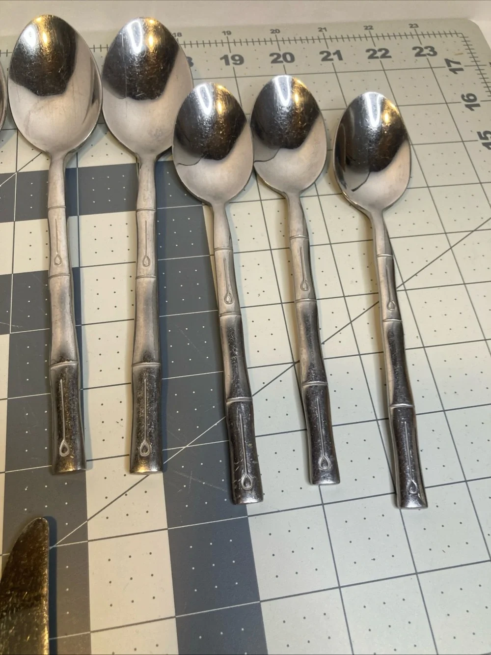 Hampton Silversmiths Bamboo Flatware Lot of 23 Spoon Fork Dinner Salad Knife